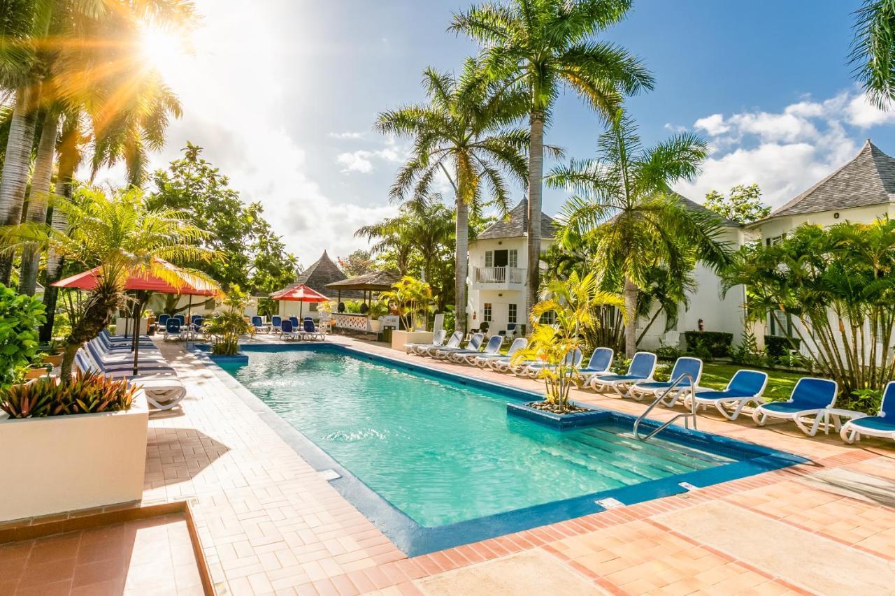 Decameron Club Caribbean Runaway Bay, Ramada All-Inclusive Resort Exterior foto